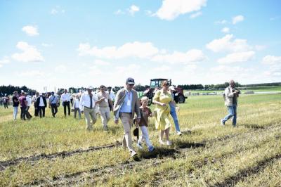 В Орловской области состоялся «День русского поля». Мероприятие посетили сельхозпроизводители и жители Знаменского района