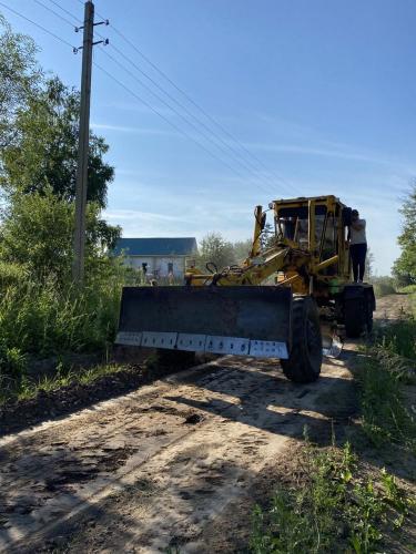 В Знаменском районе продолжаются дорожные работы